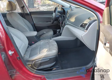 2017 Hyundai Elantra Se z USA, uszkodzony, nr VIN KMHD84LF6HU065565